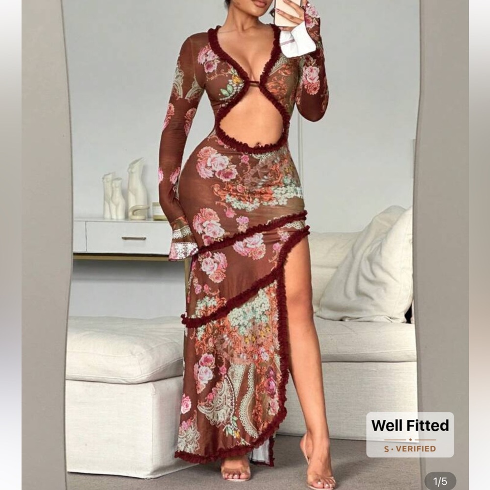 Elegant Floral Cut-Out Long‎ Sleeve Dress